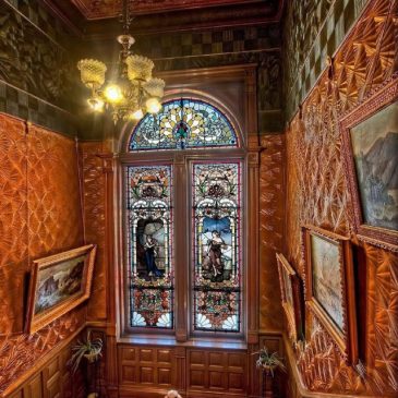 Витражная площадка в особняке Кларка, Бьютт Монтана.